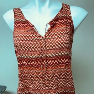 Stylish shirt with no sleeves